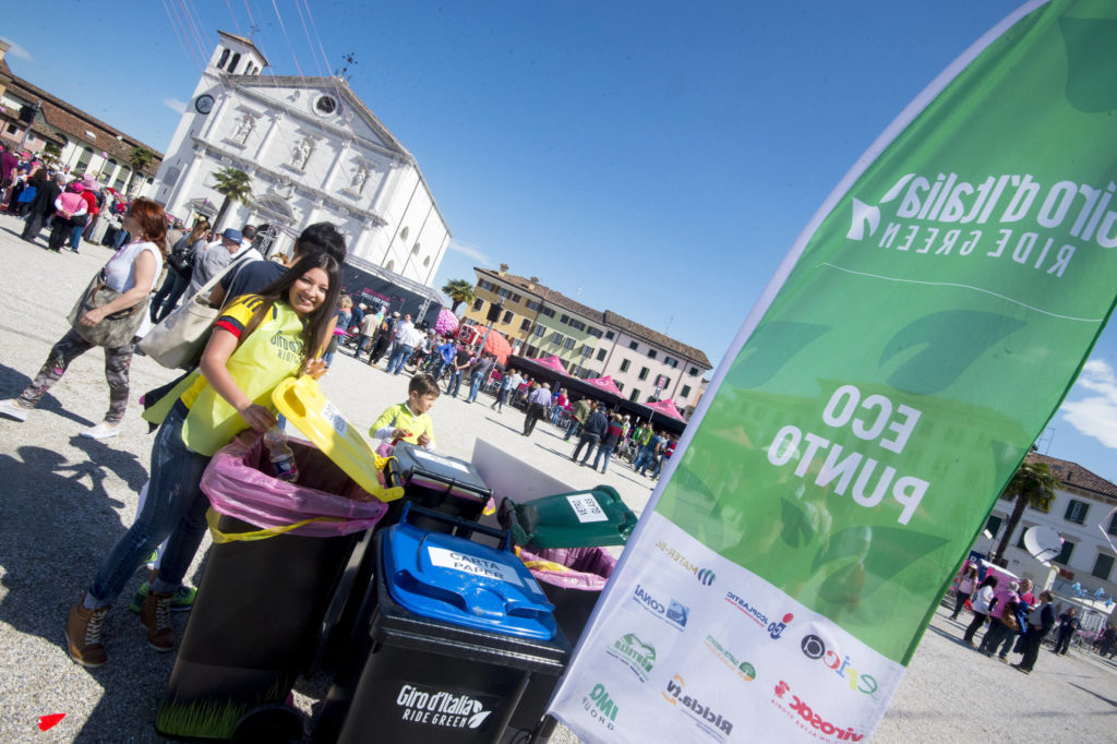 Giro Ride Green alla partenza of the 13th stage of Giro d'Italia 2016 from Palmanova to Cividale del Friuli, 20 May 2016. ANSA/CLAUDIO PERI