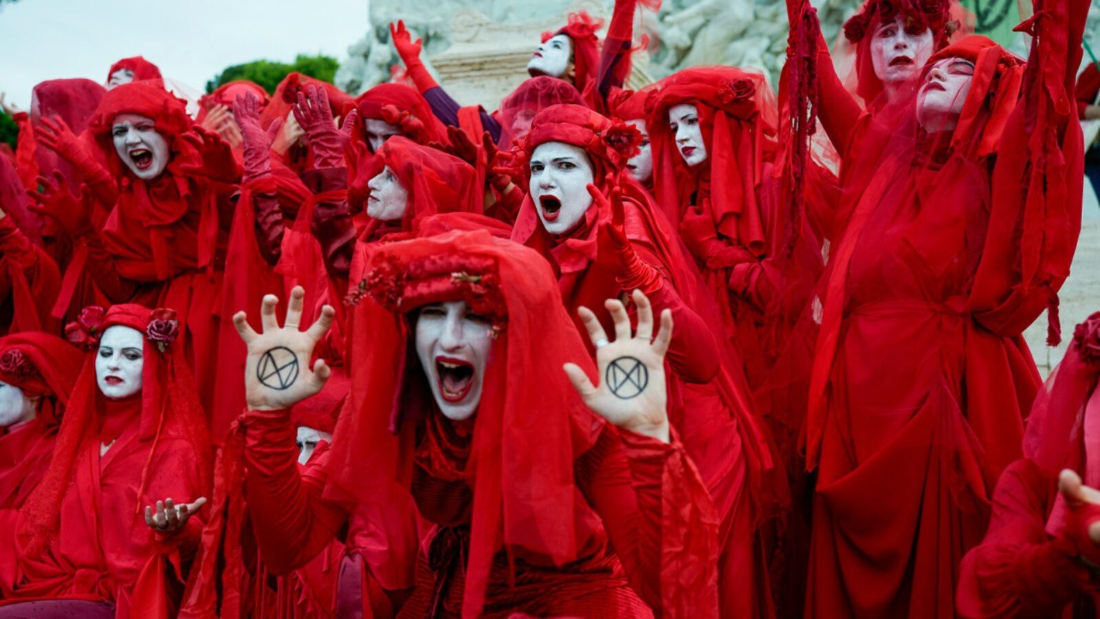 Red Rebels, un corteo simbolico durante la Primavera Rumorosa