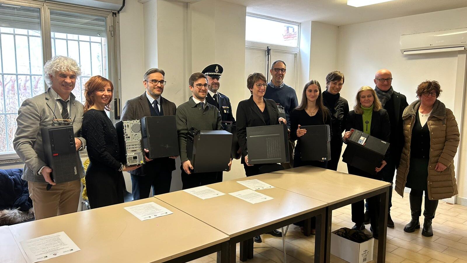 Donazione di PC rigenerati al carcere di Alba per la SERR 2025