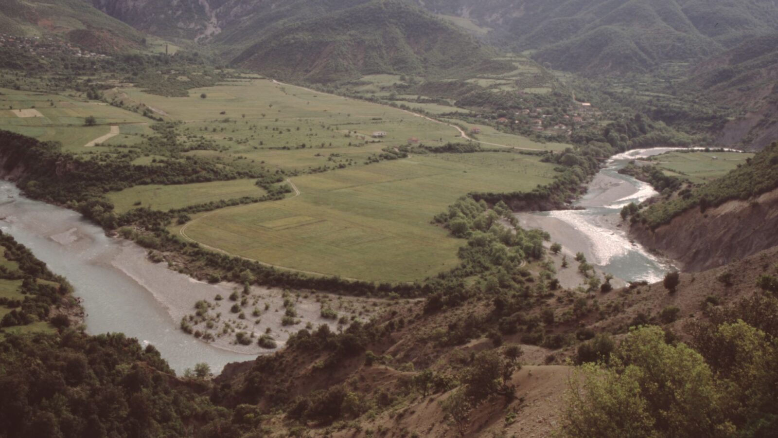 Besjana Guri e Lumi: al centro la protezione di fiumi in Albania